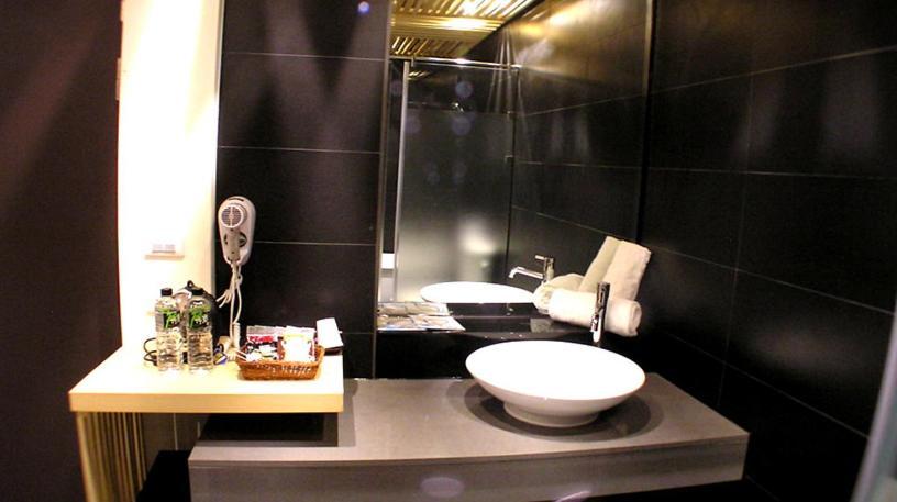 Roppongi Motel Pingtung Eksteriør bilde